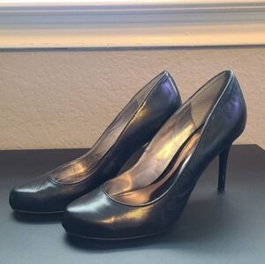 Carlos Santana Black heels